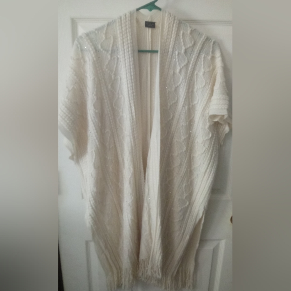 LVS Collection Ivory Cable Knit Shawl